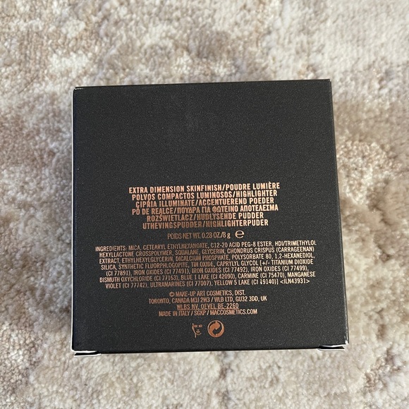 MAC X PONY Extra Dimension Skinfinish Highlighter - Picture 5 of 5